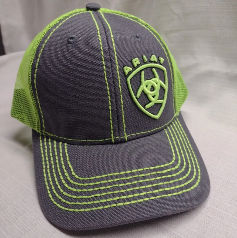 Ariat youth Offset Shield Logo adjustable snapback hat cap gray/green